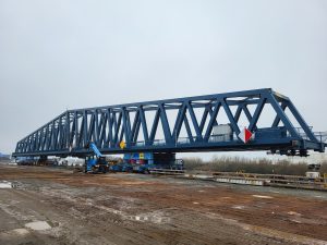 Read more about the article Verladung der Drehbrücke beim Neubau Friesenbrücke