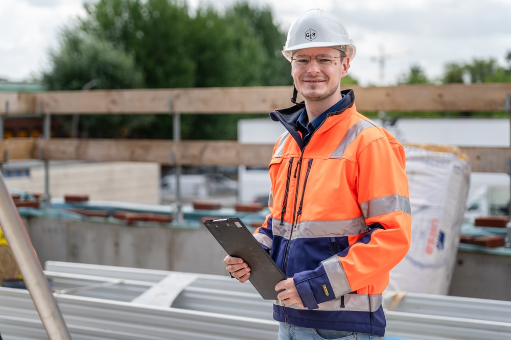 Mitarbeiter von G + S auf einer Baustelle